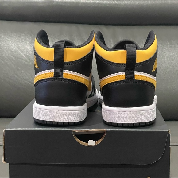 BRAND NEW JORDAN 1 MID (PS) - POLLEN - Picture 3 of 6